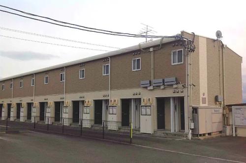 レオパレス寄子　外観