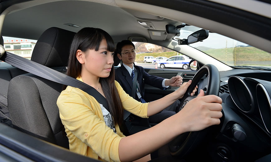 運転席はちょっと緊張